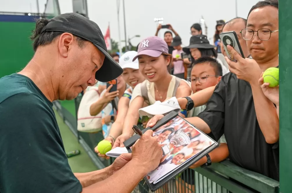 魔都眼·国庆｜网球大师赛众星云集，超24万球迷享假日盛宴-第22张图片-