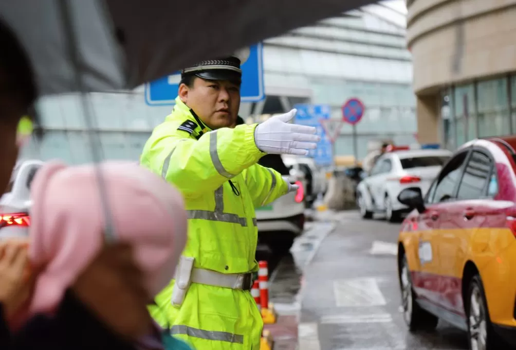 北京铁路公安处：“双节”期间破获各类治安案109起，抓获2名网上在逃人员-第1张图片-