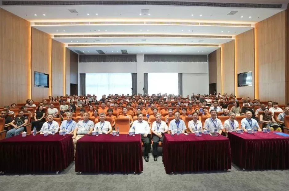 曹德旺称创办福耀科技大学已花费43亿，学生学费每年5600元，首届50名学生可全去福耀就业-第8张图片-