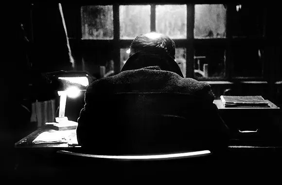 拉斯洛·卡撒兹纳霍凯与贝拉·塔尔：文与影的双生子-第10张图片-