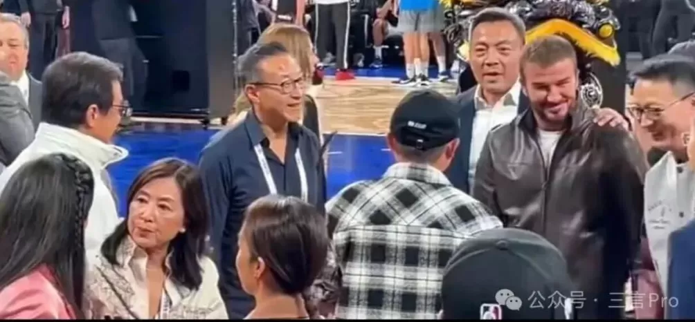 马云亲临现场观赛！NBA中国赛大佬云集-第7张图片-