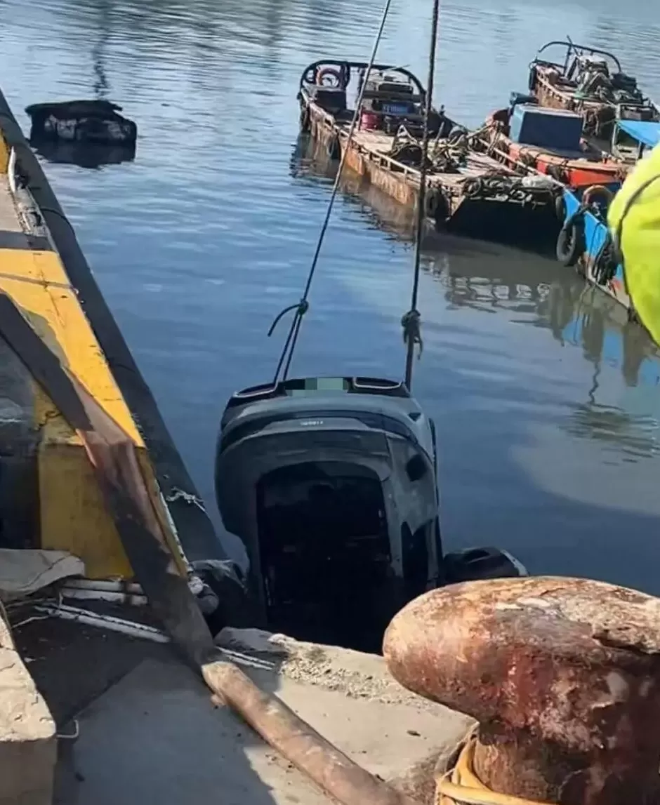 汽车凌晨坠海，车主不幸去世！福建平潭、小米汽车等多方回应-第2张图片-