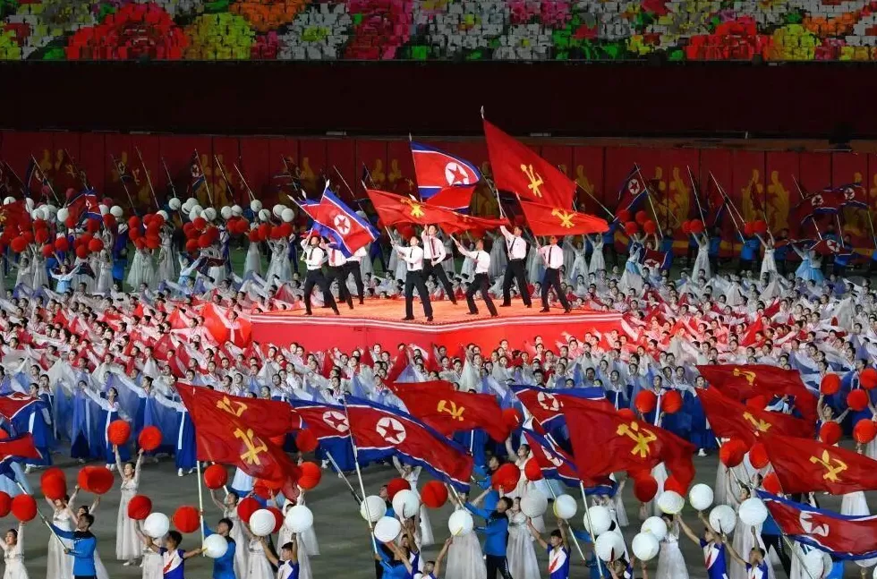 朝鲜举行盛大阅兵式，援俄部队亮相！-第5张图片-