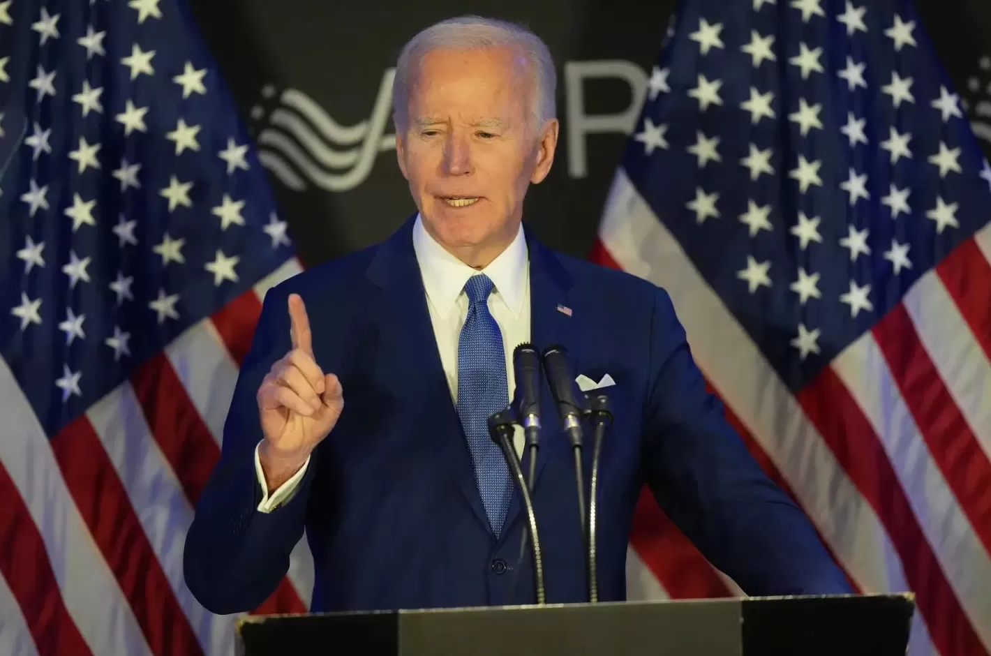 美国前总统拜登正接受癌症放射治疗-第1张图片-