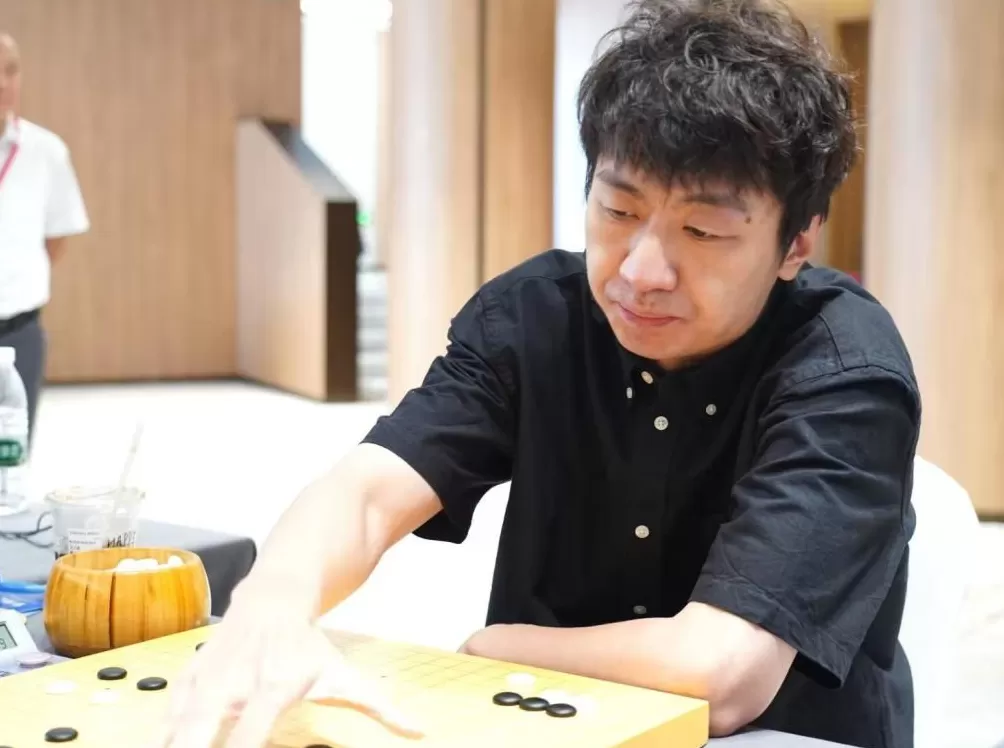 体坛联播｜C罗失点+中柱，葡萄牙完成绝杀，哈兰德帽子戏法-第12张图片-