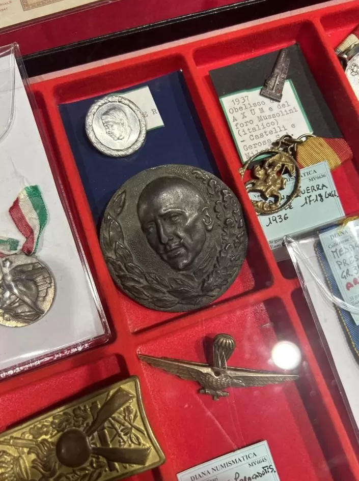 意大利影视中的法西斯主义:“世纪之子”还是“不良诗人”?-第19张图片- 意大利影视中的法西斯主义:“世纪之子”还是“不良诗人”?-第19张图片-