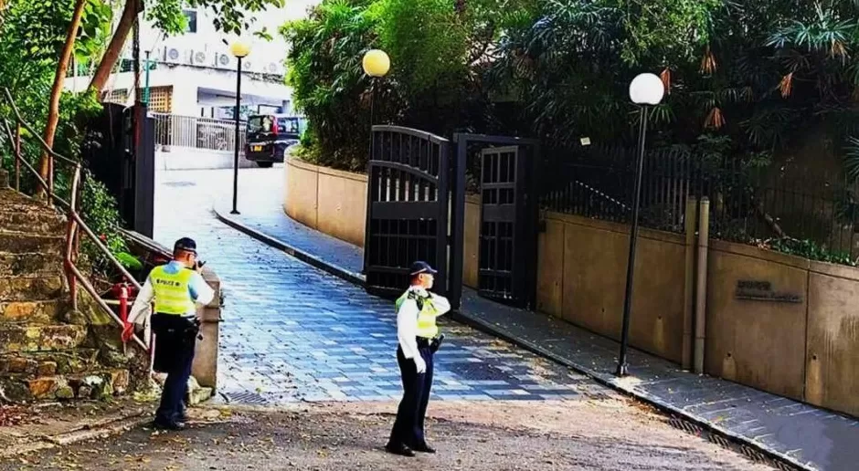 香港豪宅发生双尸案：母亲淹死7个月大女儿后自尽，留下遗书称“对不起丈夫”，疑产后抑郁症复发-第1张图片-