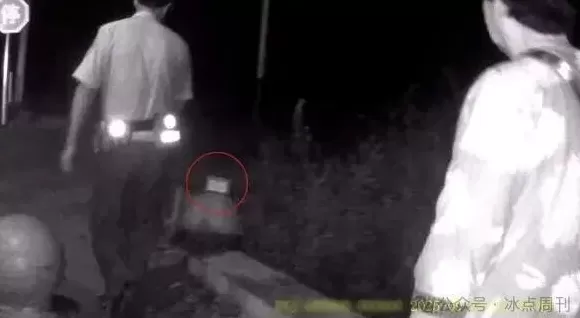 老妈的钱少了几十万，手机却多了几十个假App-第1张图片-