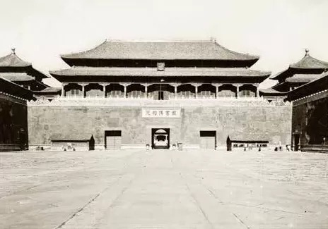 故宫博物院原院长郑欣淼《国家记忆》：为故宫文物南迁立信史-第5张图片-