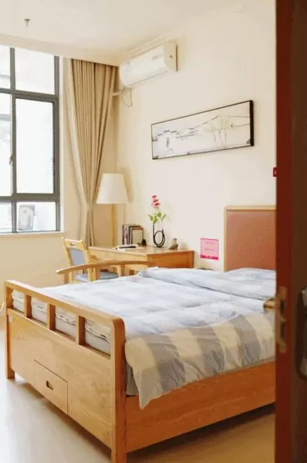 00后住进养老院：月租300元，和奶奶跨代共居-第5张图片-