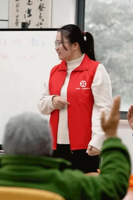 00后住进养老院：月租300元，和奶奶跨代共居-第13张图片-