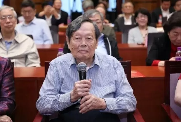 图忆｜科学巨子杨振宁-第22张图片-