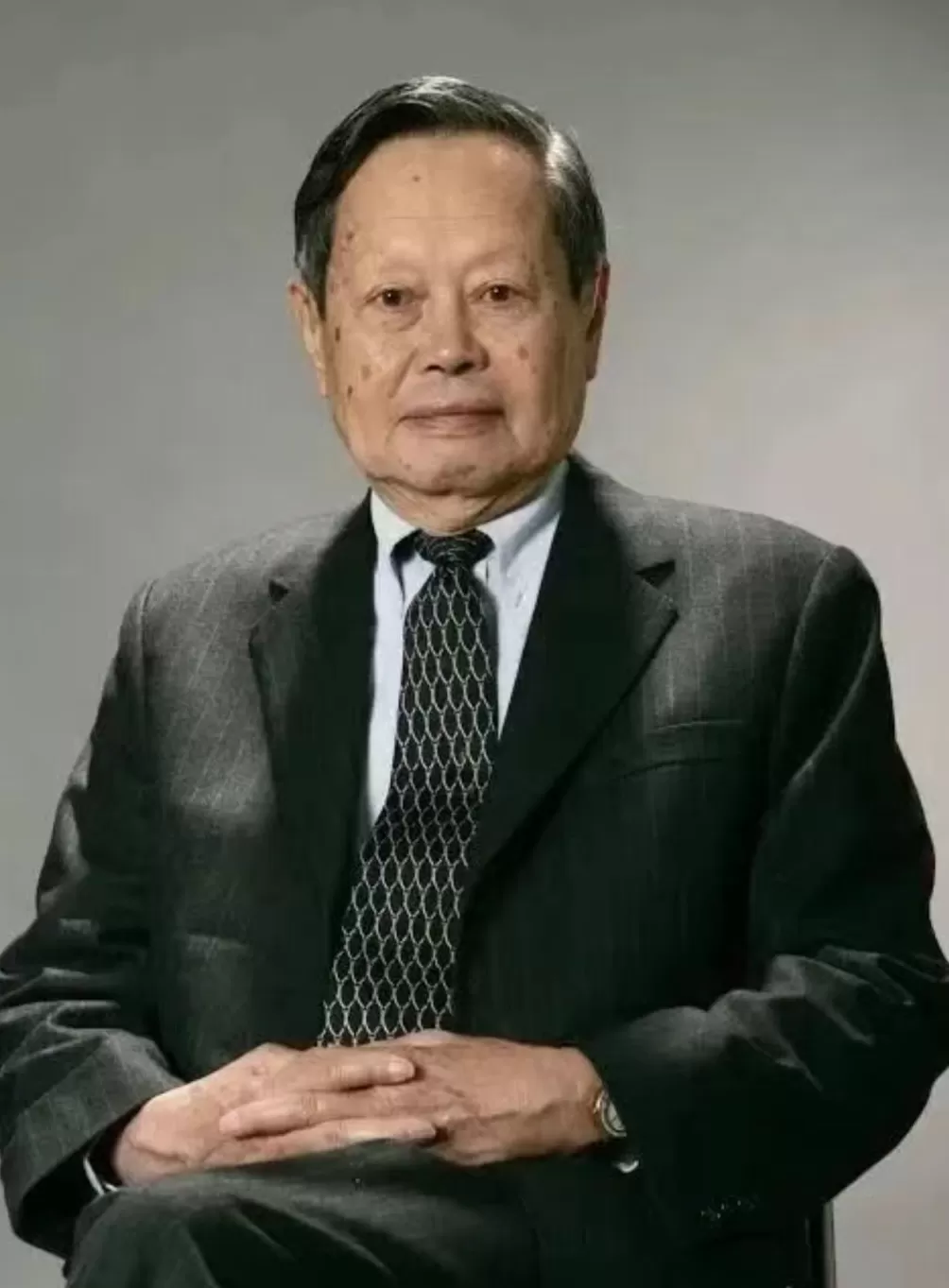 中科大发文追忆杨振宁：他对合肥和中科大一往情深-第1张图片-