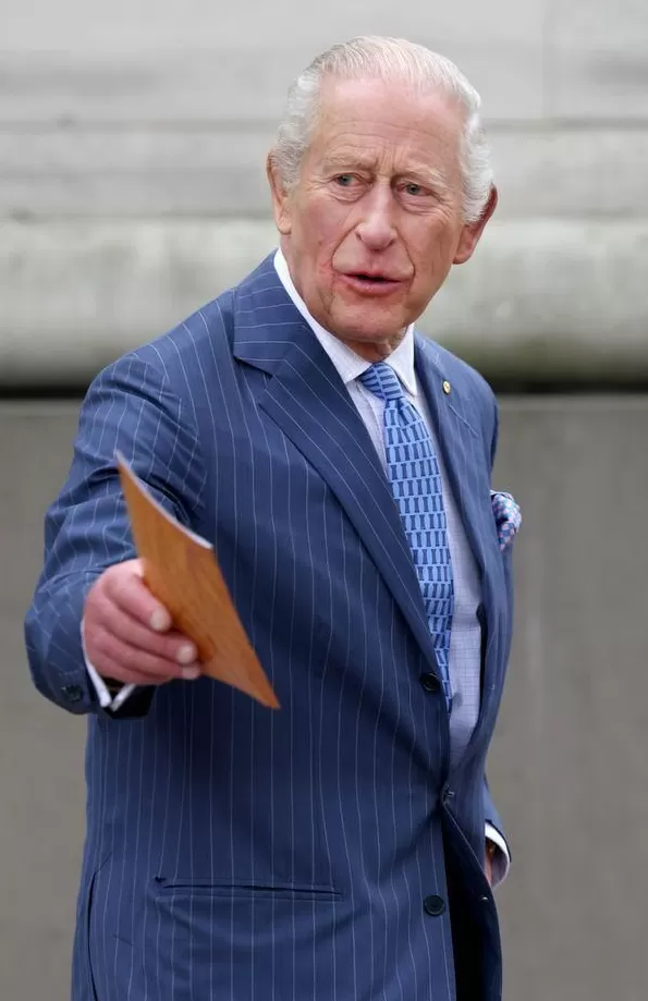 众叛亲离！十月求援信曝哈里最后凄凉：美国梦碎，英国不要，梅根沉默如陌路​-第12张图片-