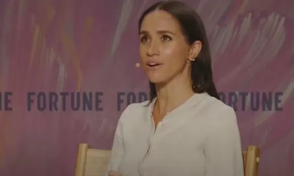 众叛亲离！十月求援信曝哈里最后凄凉：美国梦碎，英国不要，梅根沉默如陌路​-第13张图片-