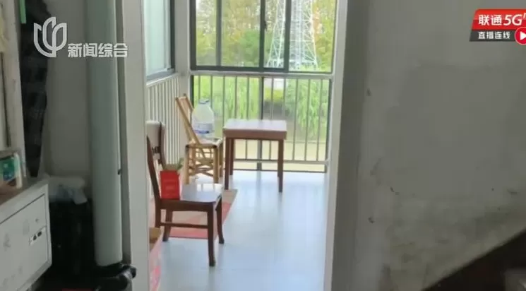 仅隔3米！沪一女业主直呼没隐私：如厕不敢站起，洗澡轮廓被看光-第3张图片-