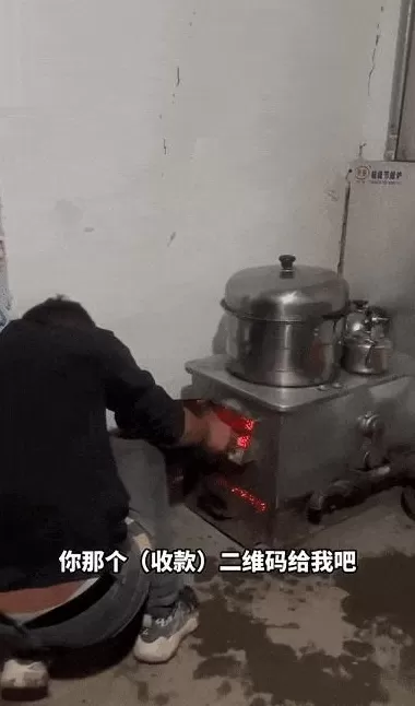 游客撞伤一只羊，牧民说：“跟我走！”结局太意外-第6张图片-
