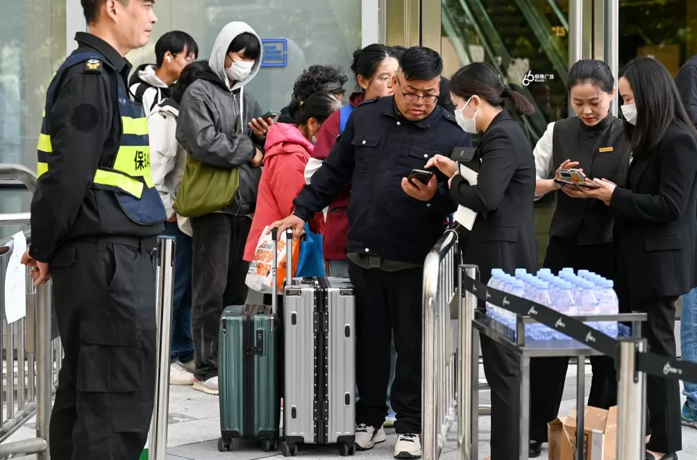 魔都眼｜国际金价再次跳水，国内金饰还在买买买-第7张图片-