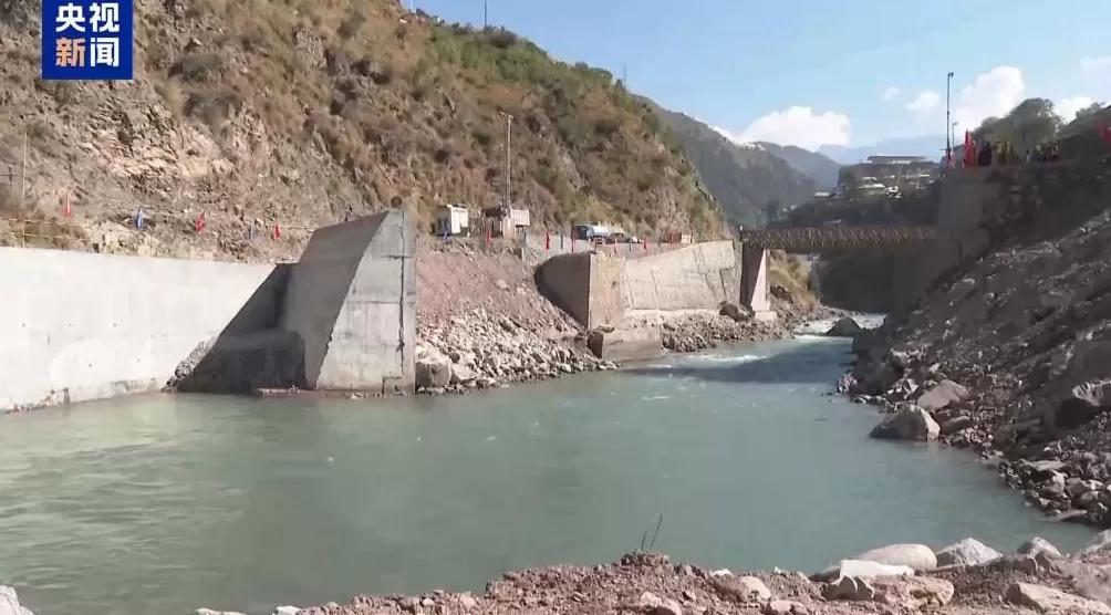 中企承建巴基斯坦巴拉科特水电站大坝成功截流-第2张图片-