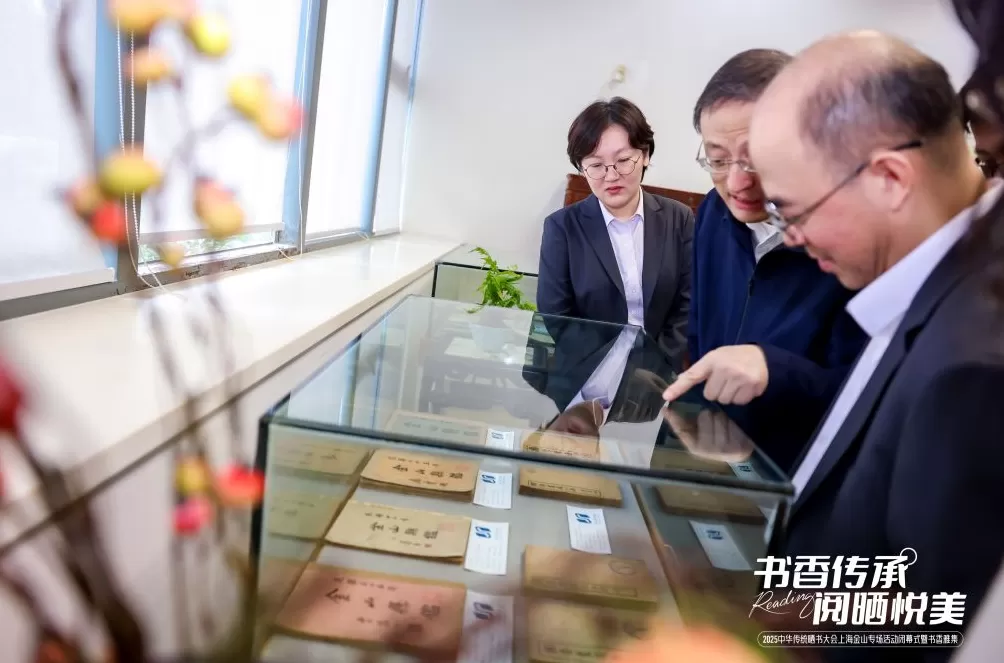 图书馆化身立体式古籍文化体验馆,这场晒书大会走过春夏秋-第7张图片- 图书馆化身立体式古籍文化体验馆,这场晒书大会走过春夏秋-第7张图片-