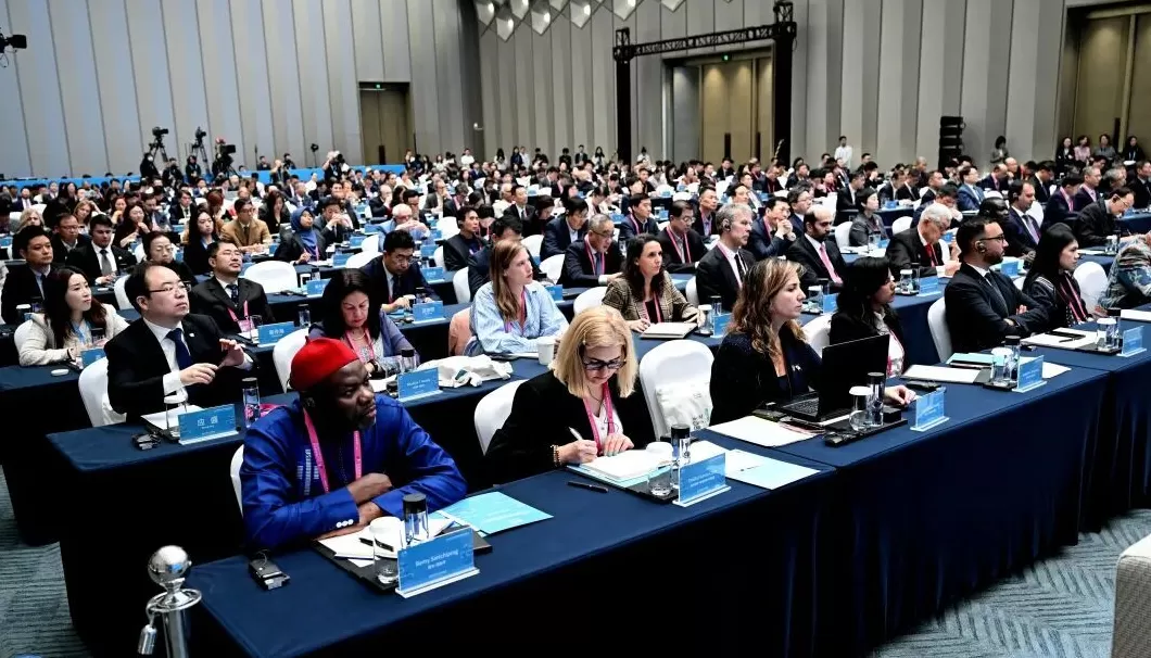 2025世界城市日城市可持续发展全球大会全体大会在沪举行，陈吉宁倪虹致辞，龚正发布2025版《上海手册》-第4张图片-