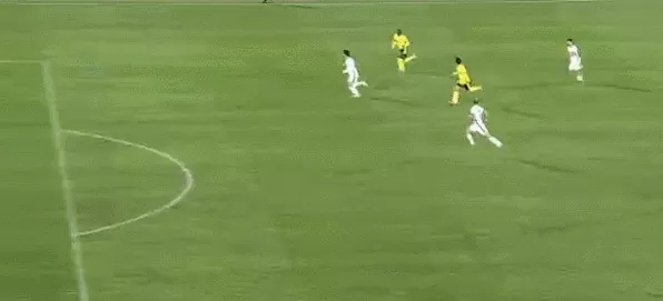 中超冠军争夺战最后冲刺,积分榜前三名一齐“踩刹车”-第6张图片- 中超冠军争夺战最后冲刺,积分榜前三名一齐“踩刹车”-第6张图片-