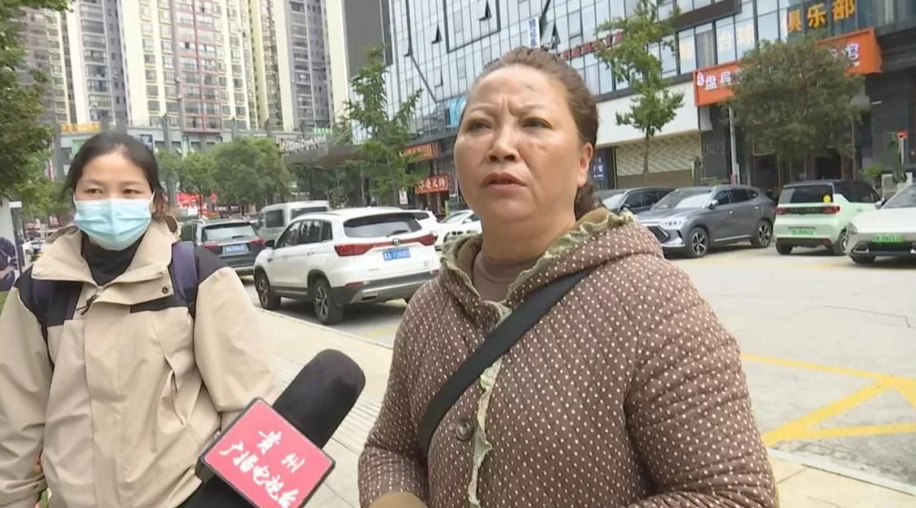 钱去哪儿了？商铺成了停车场，交钱容易退款难！-第8张图片-