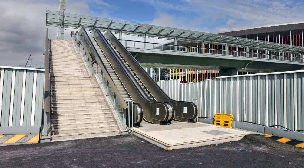 第八届进博会车位扩容:共计约5000个小车泊位、900个大车泊位-第2张图片- 第八届进博会车位扩容:共计约5000个小车泊位、900个大车泊位-第2张图片-