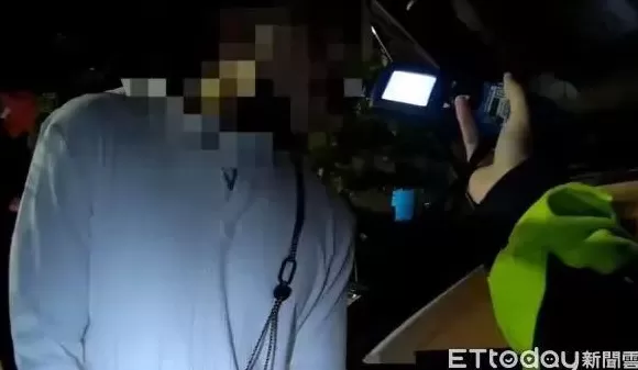 41岁男演员周孝安酒驾被抓-第1张图片-
