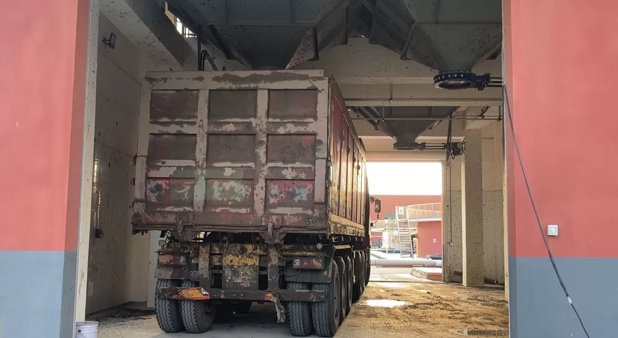 影子暗访丨“毒营养土”调查（下）：固废处置资质被滥用，收污泥倒手卖出-第4张图片-