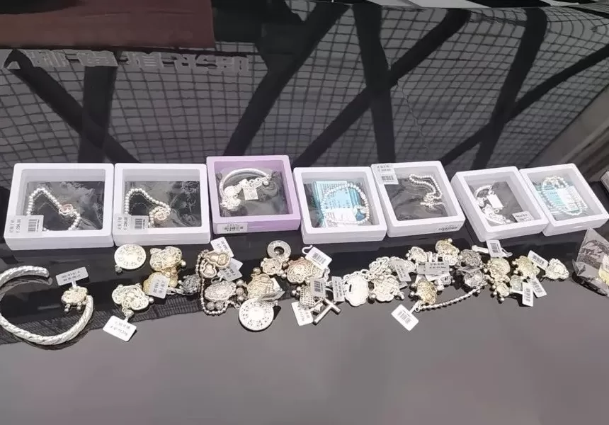 嫌疑人盗窃金店2小时后逃至合肥，准备转手被盗物品时落网-第3张图片-