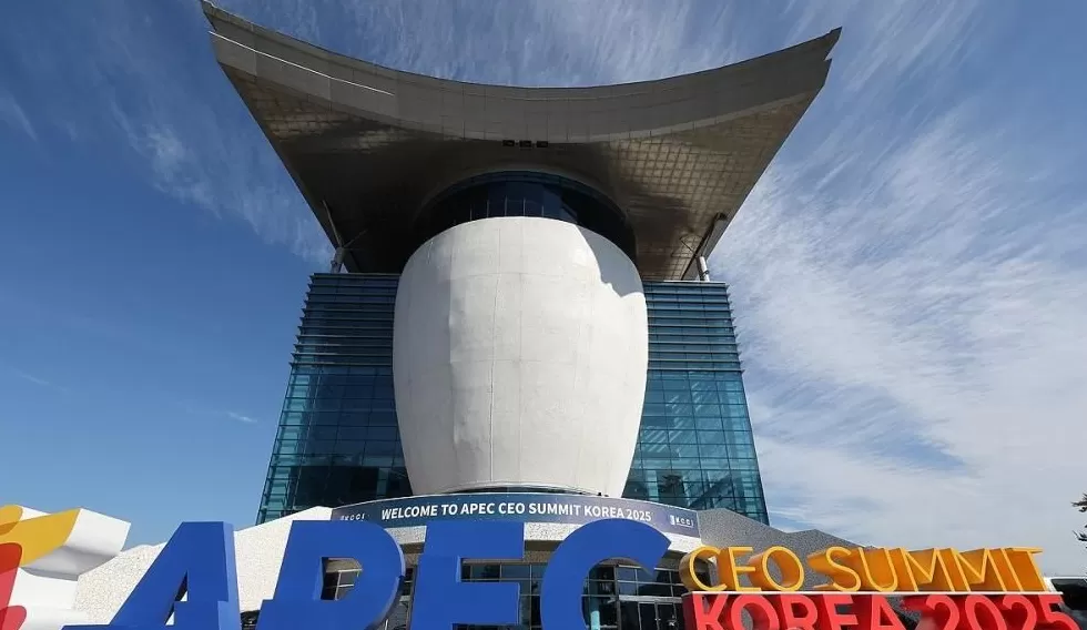 特朗普狂向金正恩“送秋波”,朝鲜的反应是:先去见下普京-第4张图片- 特朗普狂向金正恩“送秋波”,朝鲜的反应是:先去见下普京-第4张图片-