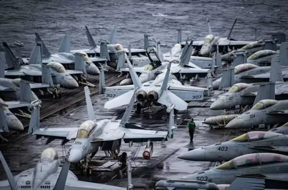 “美军航母摔飞机因电磁攻击”?中国军号发文-第7张图片- “美军航母摔飞机因电磁攻击”?中国军号发文-第7张图片-