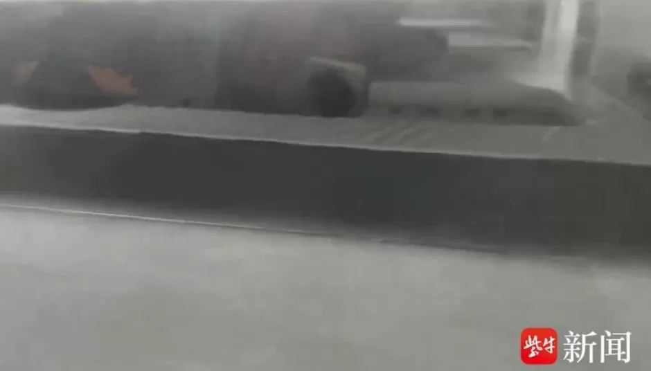 女子在公司如厕被男同事两次偷拍，偷拍者被拘后离职，当事人却和公司产生劳动纠纷-第2张图片-