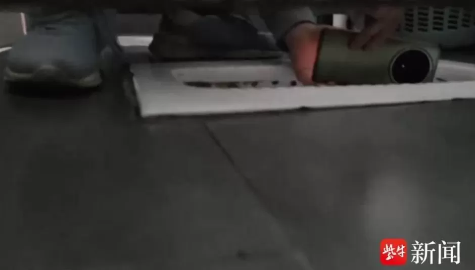 女子在公司如厕被男同事两次偷拍，偷拍者被拘后离职，当事人却和公司产生劳动纠纷-第1张图片-