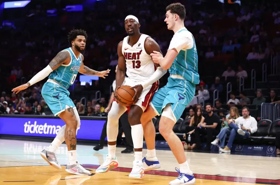 NBA里程碑之日：巴特勒16000分，马克西四场150分-第5张图片-