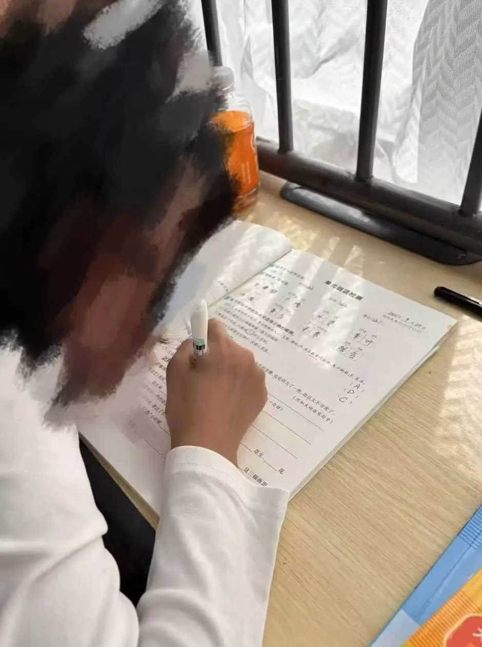 请大学生当“临时爸妈”，你怎么看？-第3张图片-