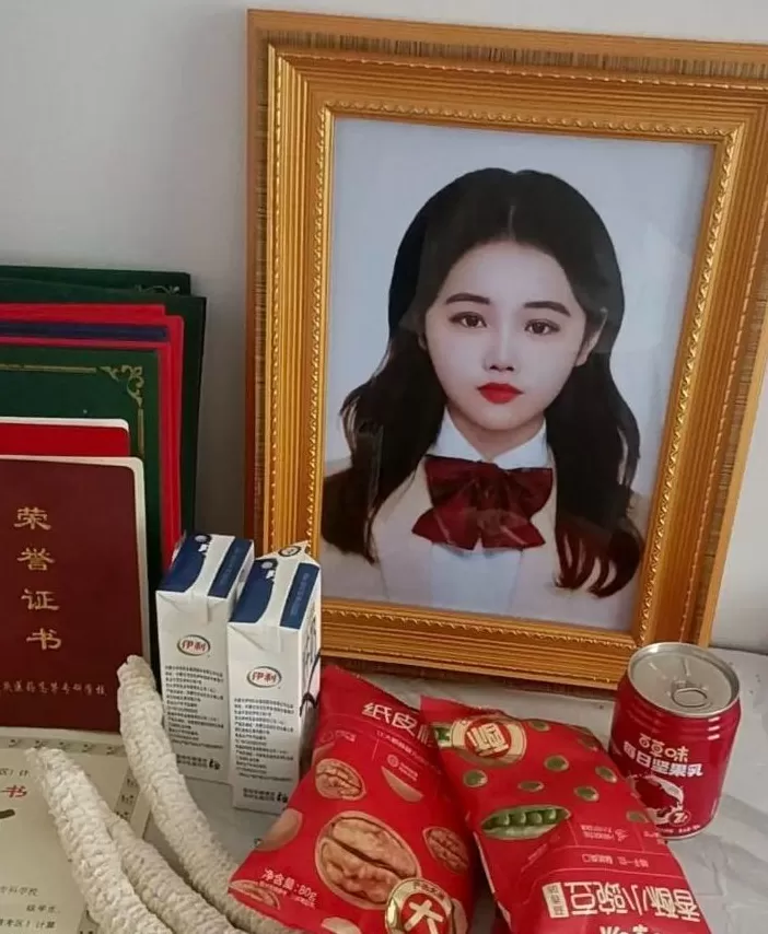 媒体:女医学生遭“撵不走”的前男友杀害,遇害时年仅22岁-第1张图片- 媒体:女医学生遭“撵不走”的前男友杀害,遇害时年仅22岁-第1张图片-