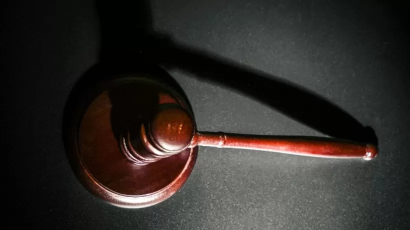 地方新闻精选 | 山东邹城多人入室抢婴儿案二审宣判 杭州一精装楼盘现“饮料瓶墙”-第1张图片-