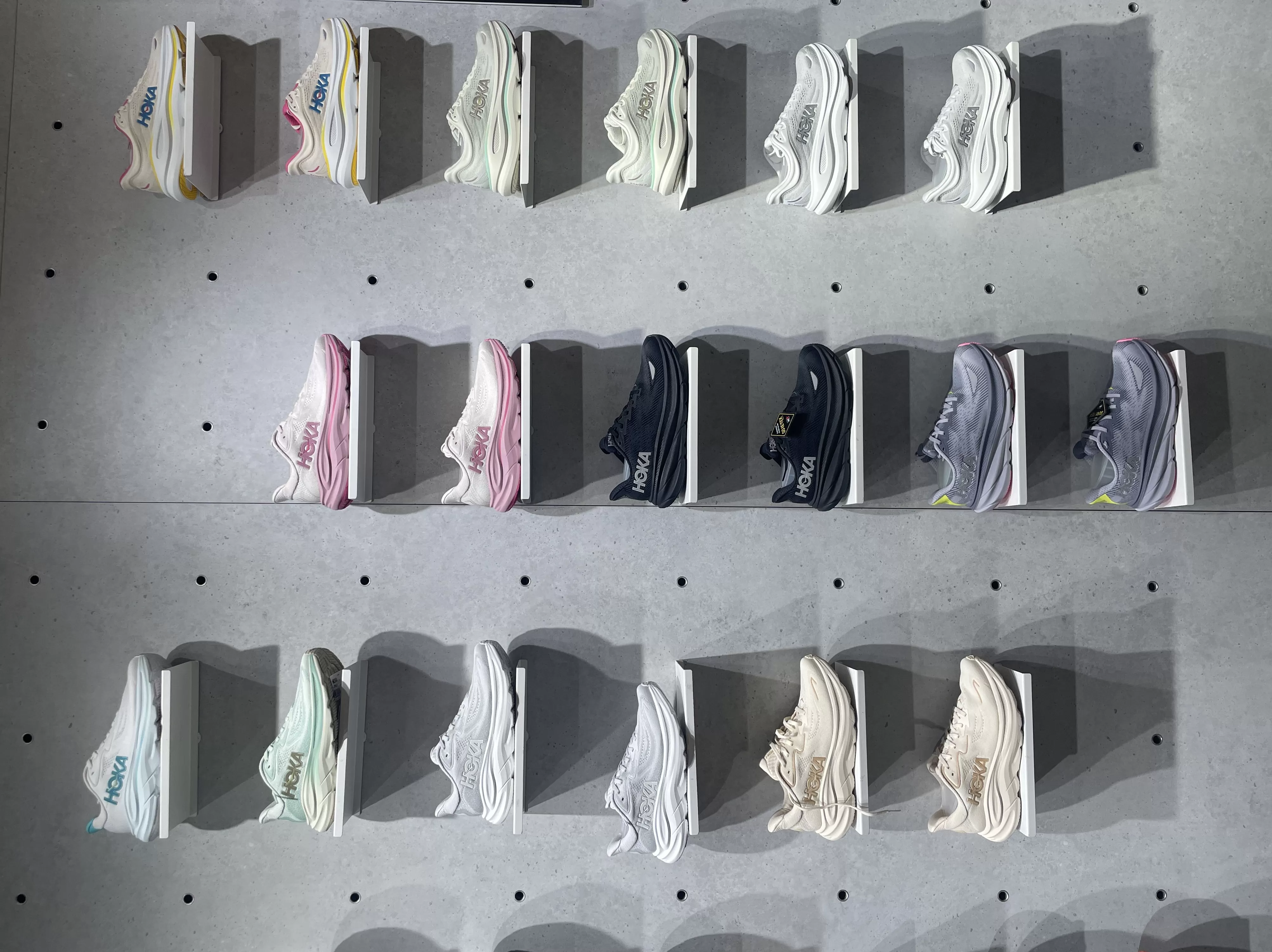 中产跑鞋HOKA降速-第2张图片-