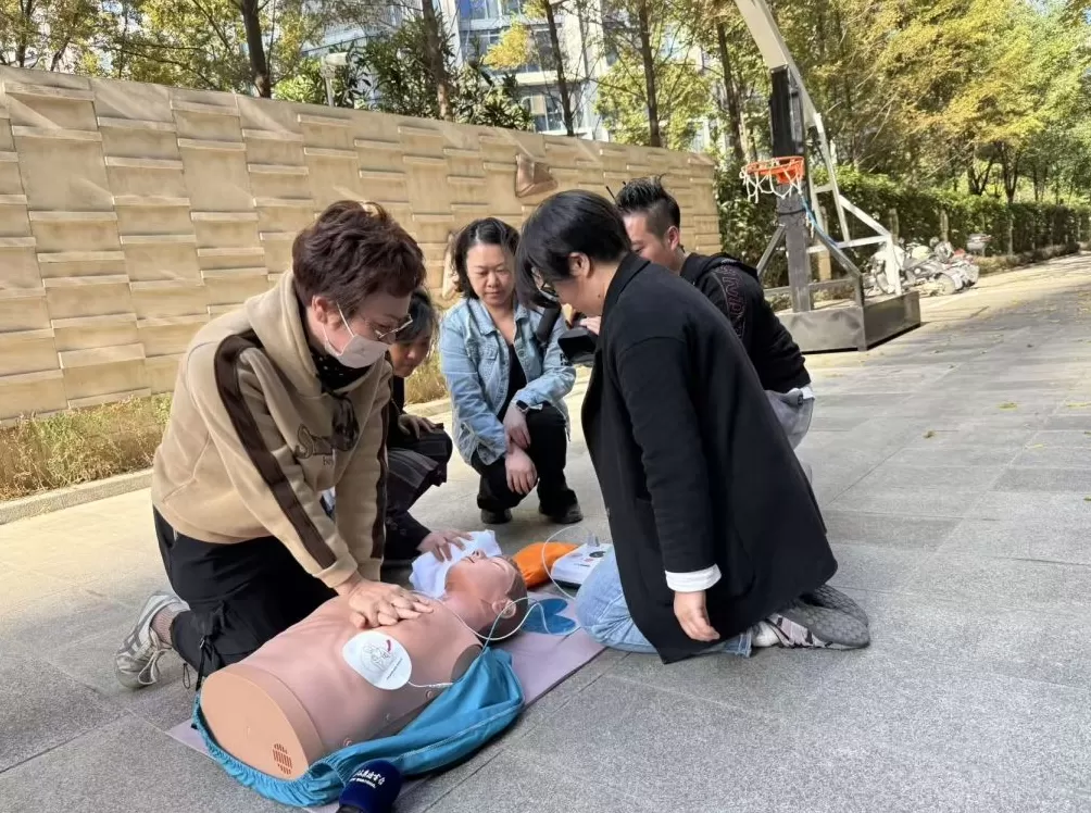 超额完成目标,上海今年在小区和公共场所增配AED超八千台-第2张图片- 超额完成目标,上海今年在小区和公共场所增配AED超八千台-第2张图片-