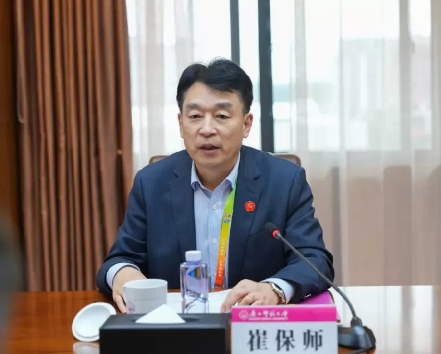 教育部体育卫生与艺术教育司司长崔保师转任部办公厅主任-第1张图片-