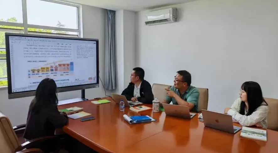 从黄浦江畔回到三江源头,她想培养“生态医生”-第1张图片- 从黄浦江畔回到三江源头,她想培养“生态医生”-第1张图片-