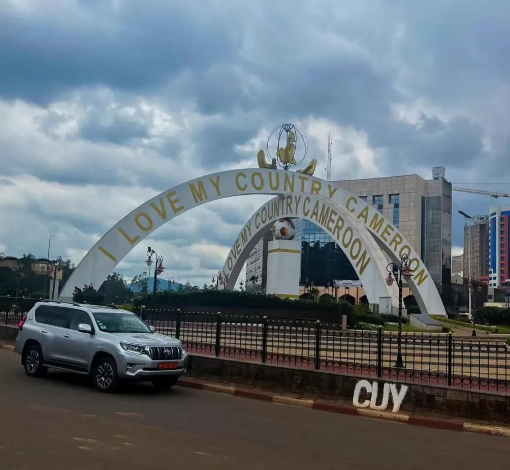 雨水不会只落在一片屋顶上:喀麦隆大选背后被撕裂的“微型非洲”-第4张图片- 雨水不会只落在一片屋顶上:喀麦隆大选背后被撕裂的“微型非洲”-第4张图片-