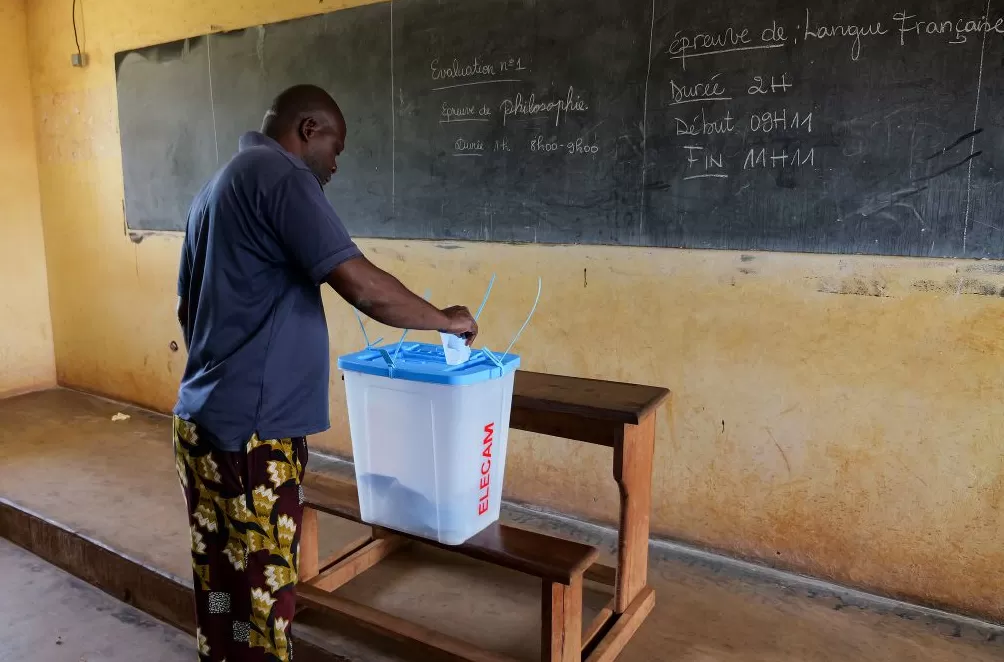 雨水不会只落在一片屋顶上:喀麦隆大选背后被撕裂的“微型非洲”-第6张图片- 雨水不会只落在一片屋顶上:喀麦隆大选背后被撕裂的“微型非洲”-第6张图片-