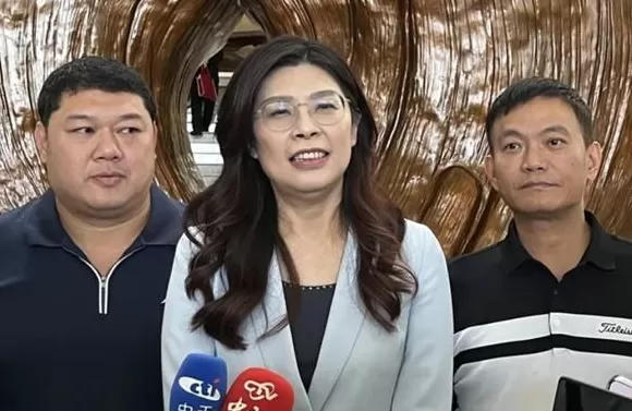 “台湾不是提款机、印钞机！”郑丽文反对增加防务预算-第1张图片-