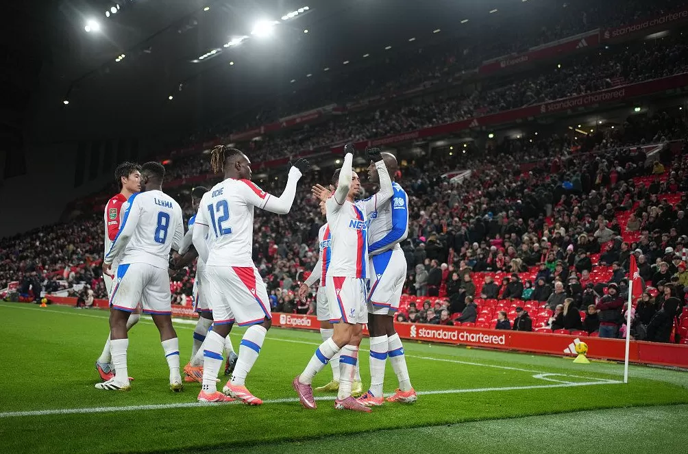 五连胜后遭遇内战五连败，人见人欺的利物浦，咋了？-第3张图片-