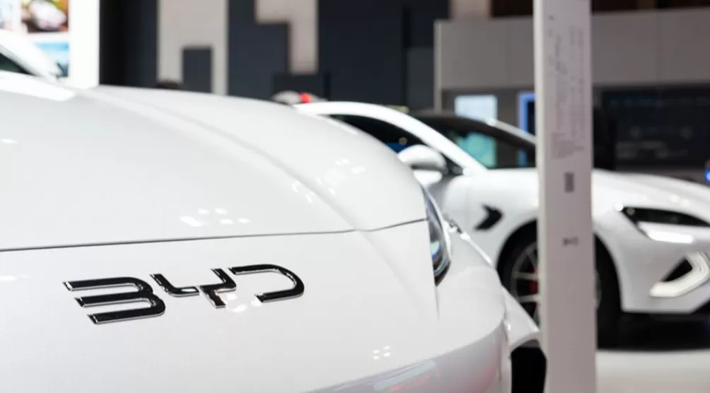 比亚迪前三季度营收5663亿元创新高,净利233亿元下滑7.55%-第1张图片- 比亚迪前三季度营收5663亿元创新高,净利233亿元下滑7.55%-第1张图片-