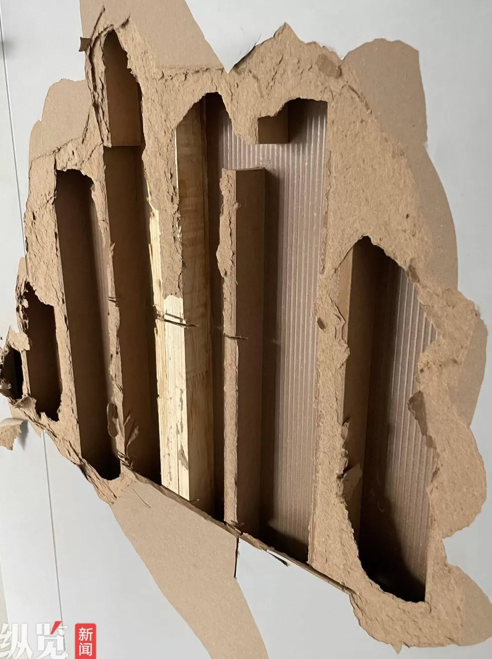 女子与装修公司发生纠纷,将新房起名”装修翻车现场”邀请网友打卡避坑,当事人:已有50多人探访-第4张图片- 女子与装修公司发生纠纷,将新房起名”装修翻车现场”邀请网友打卡避坑,当事人:已有50多人探访-第4张图片-