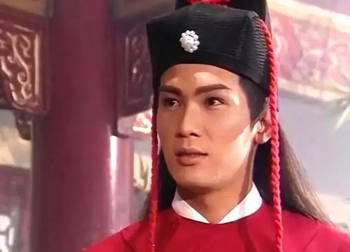 甄志强离世,曾有“最帅展昭”之称-第2张图片- 甄志强离世,曾有“最帅展昭”之称-第2张图片-